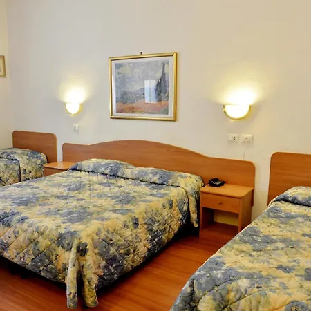 Hotel Tirreno 3*