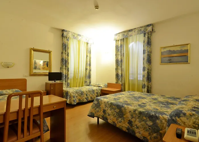 Tirreno Hotel 3*