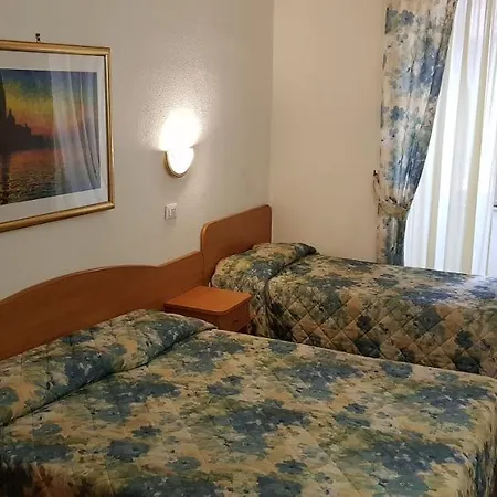 Tirreno Hotel Řím