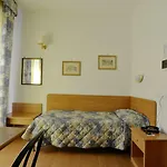 Tirreno 3* Rom