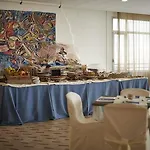 Hotell Tirreno 3*